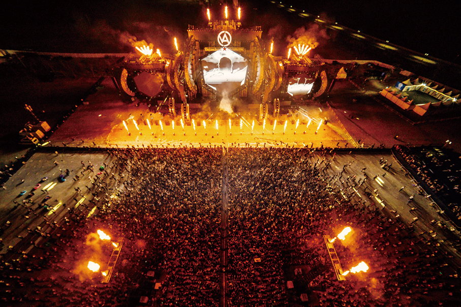 ●「VAC電音節」吸引3.5萬觀眾，單日消費峰值破億。