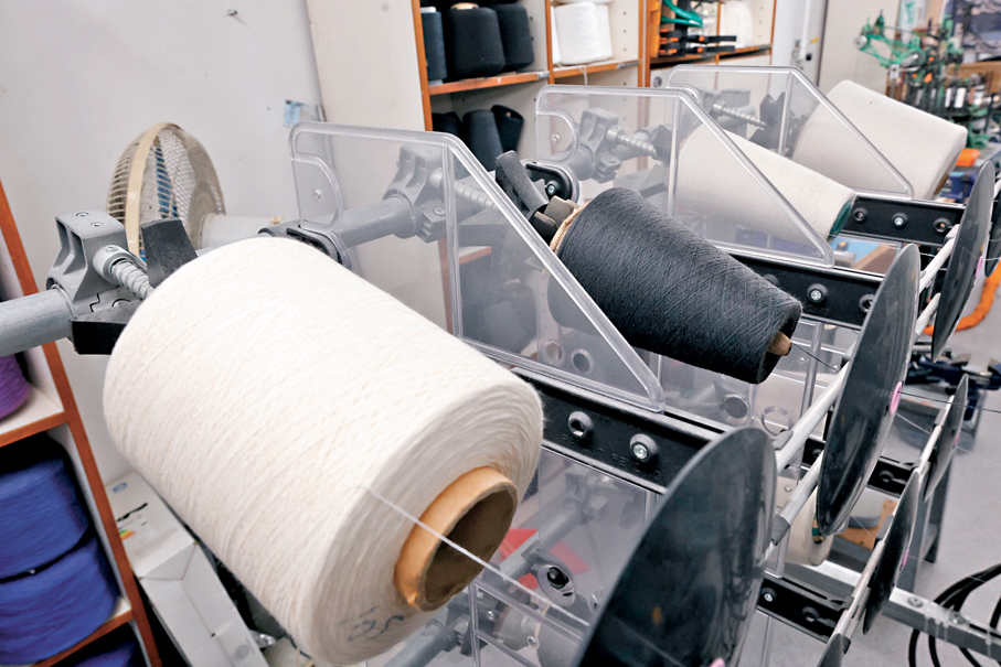 ●織布機緯紗裝置。香港文匯報記者郭木又  攝