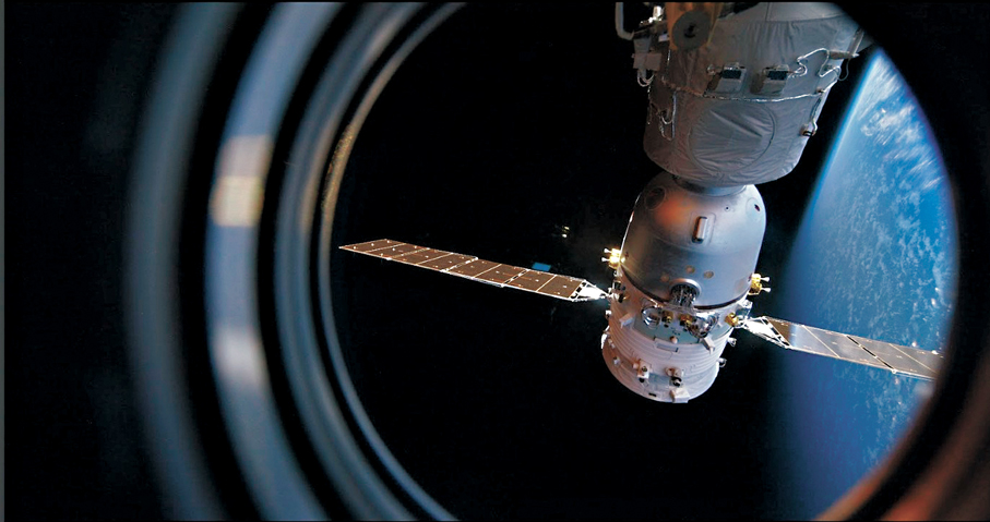 ●《窗外是藍星》將於10月1日在香港上映。