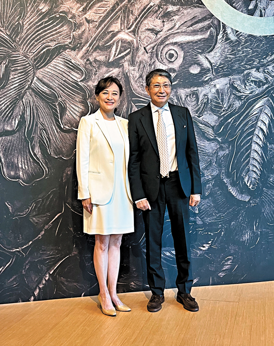 ●香港藝術館總館長莫家詠與敏求精舍主席陳永達。