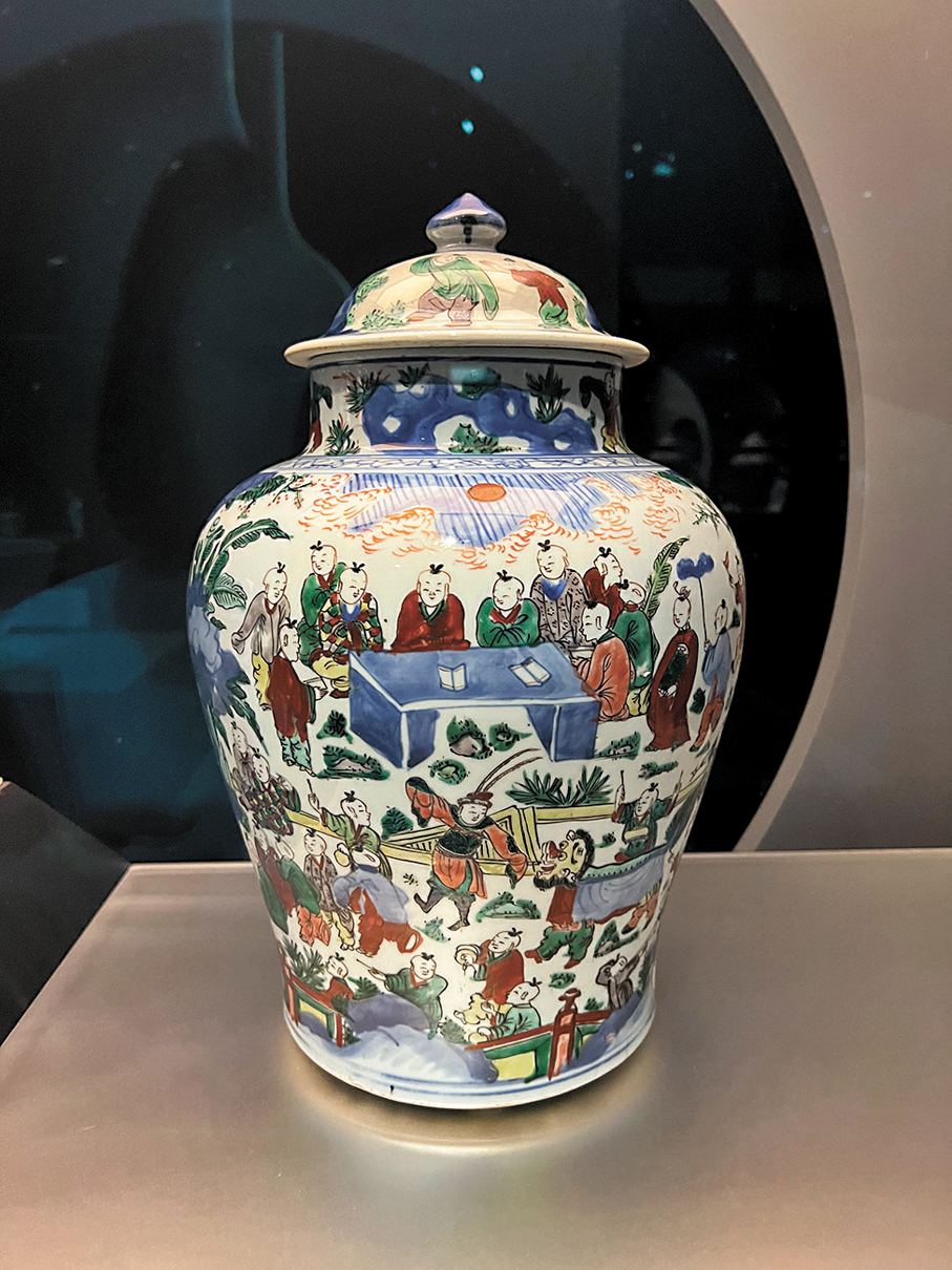 ●五彩百子圖蓋罐（清順治）（1899-1983）