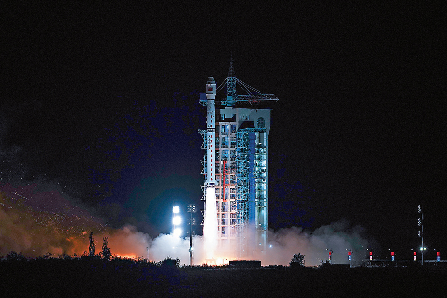 ●風雲三號08星（H星）發射升空。 中新社