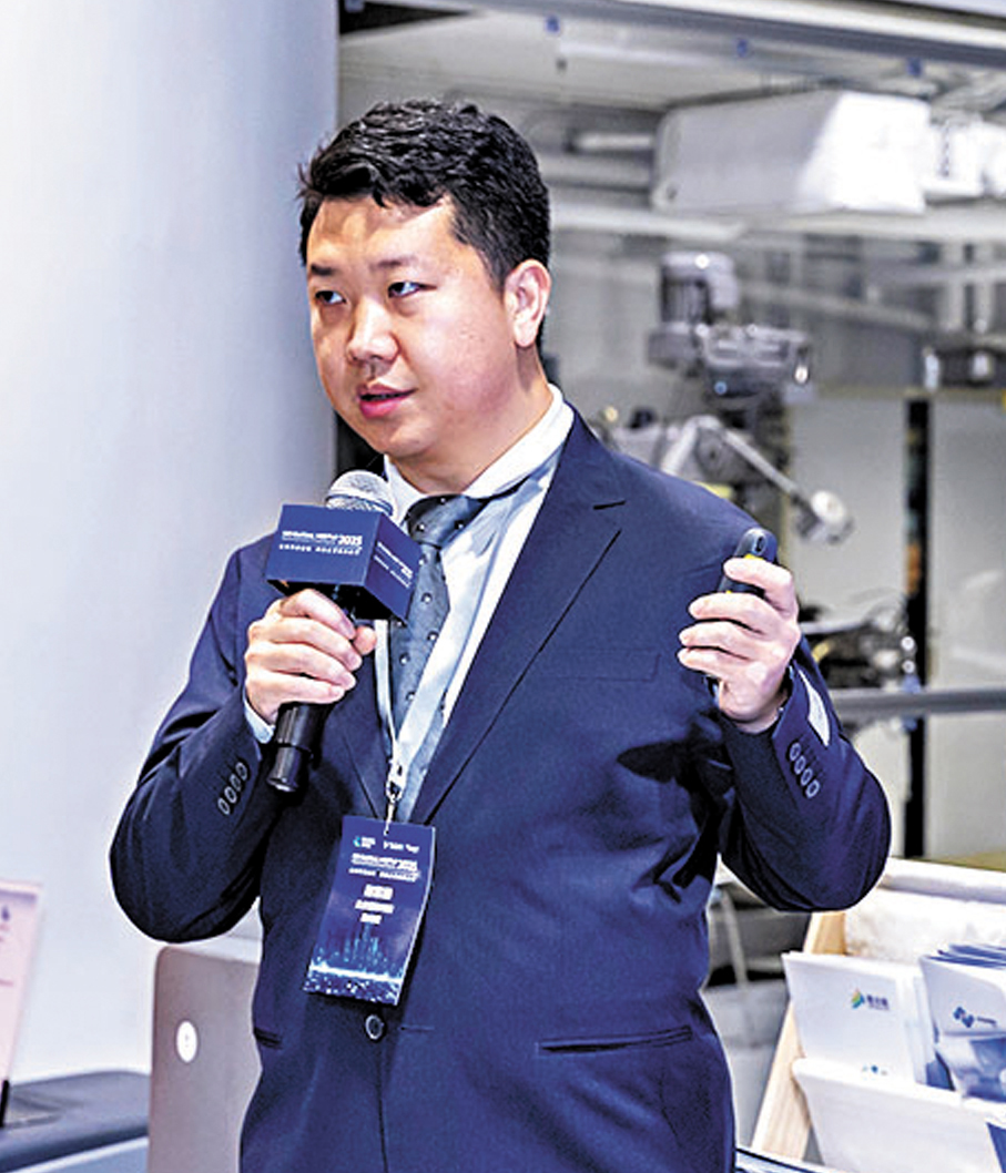●北京雲迹科技副總裁謝雲鵬