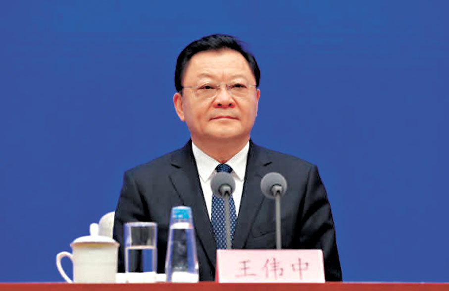 ●王偉中　網上圖片