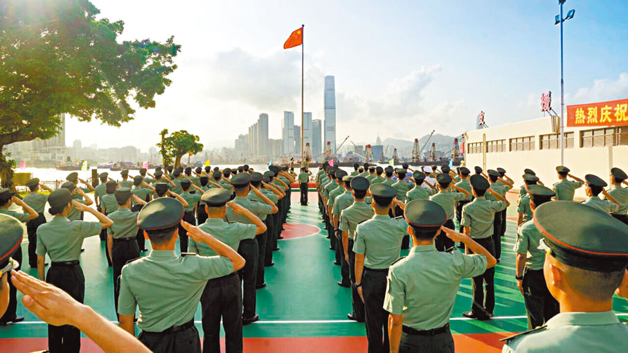 ●駐港部隊升旗儀式。 駐港部隊圖片