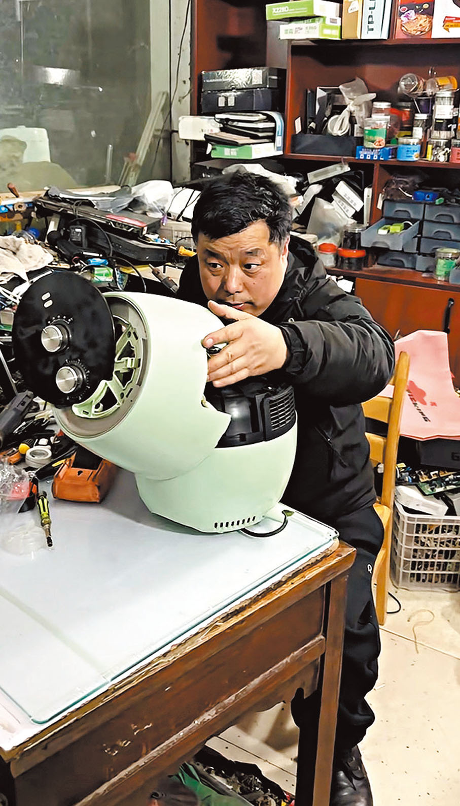 臨沂「家電華佗」： 修出逾430萬粉絲