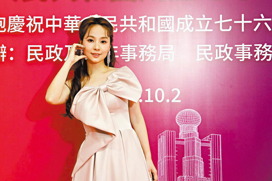 ●谷婭溦獲點名擔任開幕歌手。 香港文匯報記者孫嘉蔚  攝