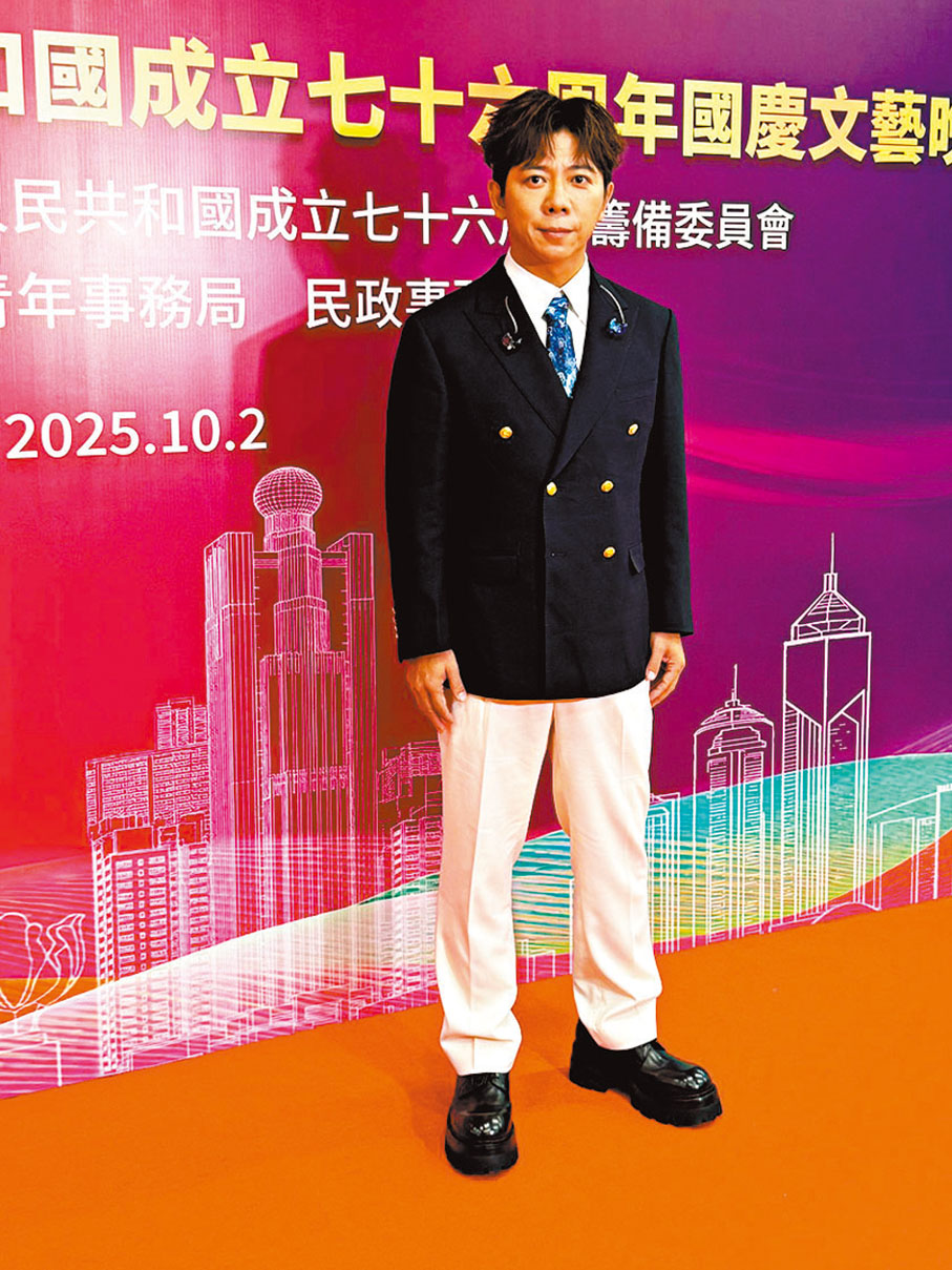 ●胡海泉表示錯過煙花匯演很可惜。  香港文匯報記者 阿祖 攝