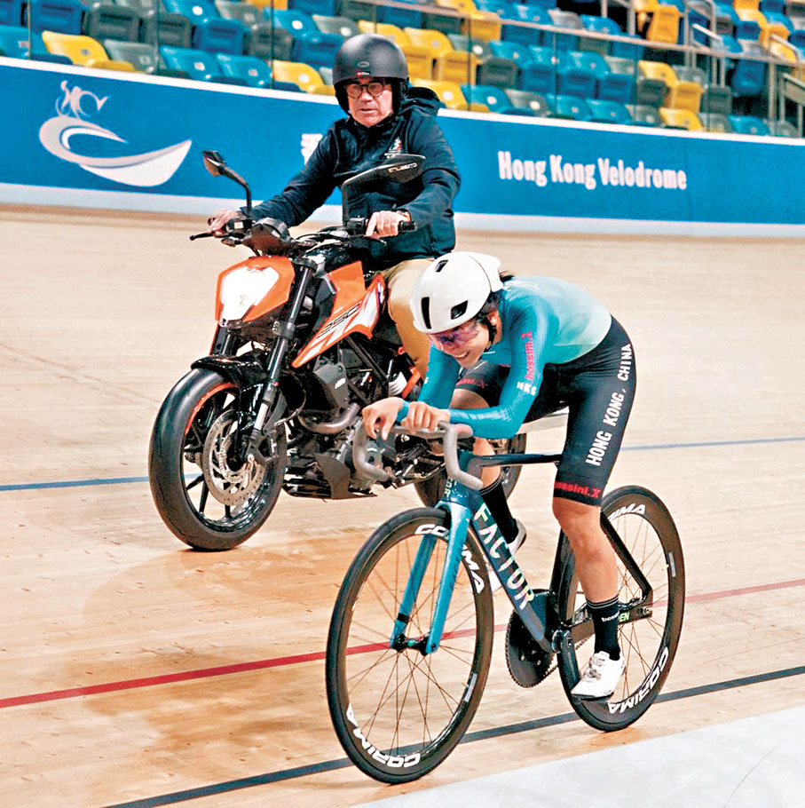 ●李思穎昨日在香港單車館展開訓練。
