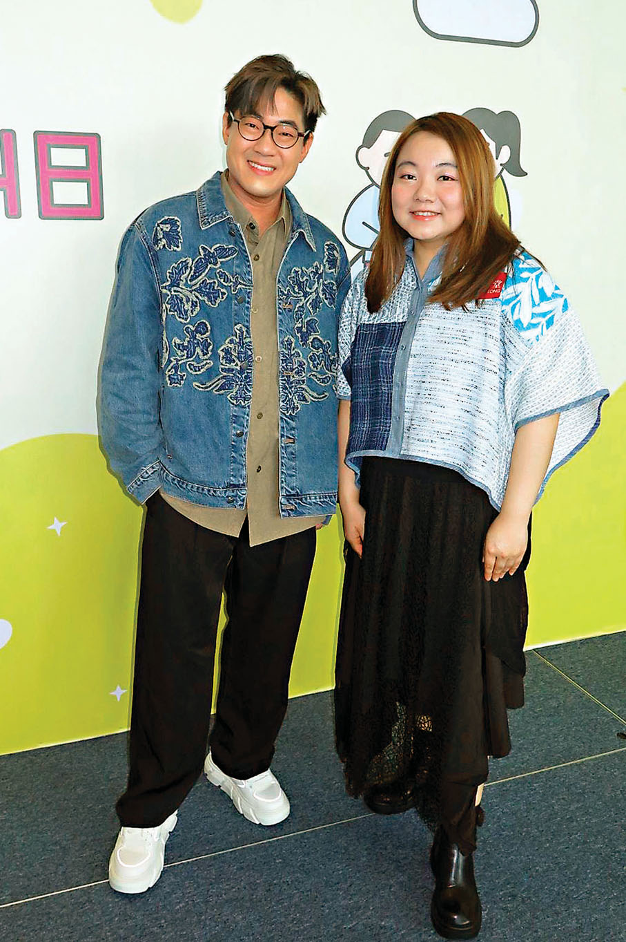 ●羅啟豪（左）和黃博均希望向歌迷展現更多不同音樂面貌。  香港文匯報記者阿祖 攝