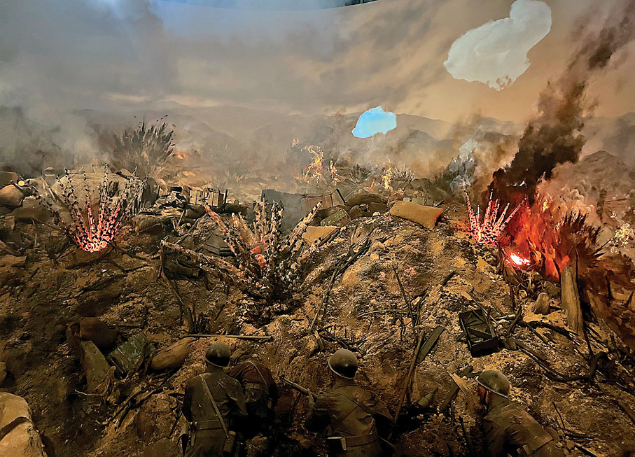 ●全息影像技術營造的逼真戰場。 香港文匯報四川傳真