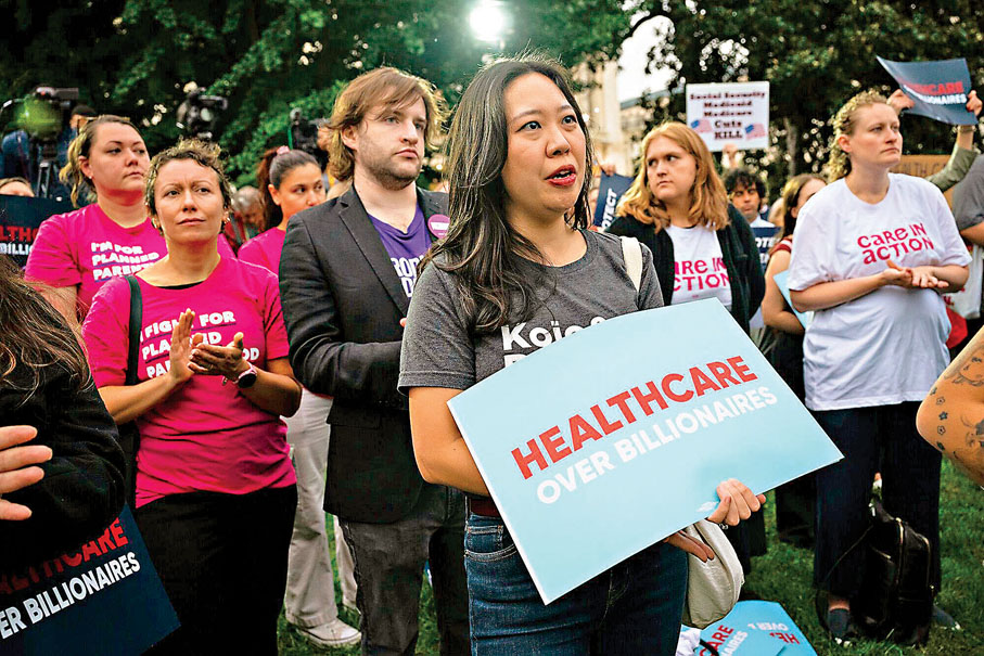 ●華盛頓民眾要求恢復被削減的醫療補助資金。彭博社