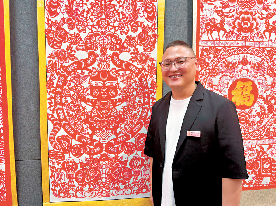 賈培智與《抓髻娃娃頭頂貴》