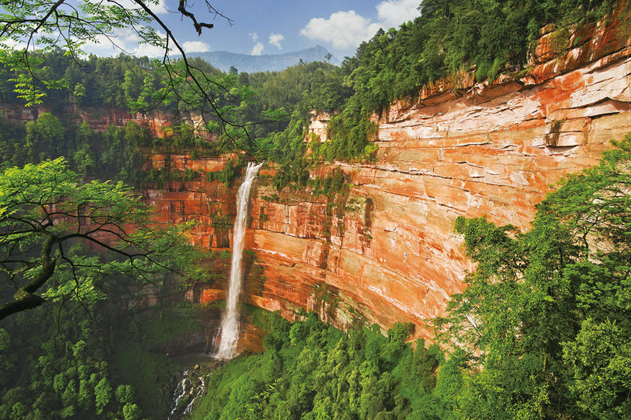 ●世界自然遺產地，中國丹霞地貌面積最大、出露最齊、特色最典型的景區——赤水丹霞。遵義市委宣傳部供圖