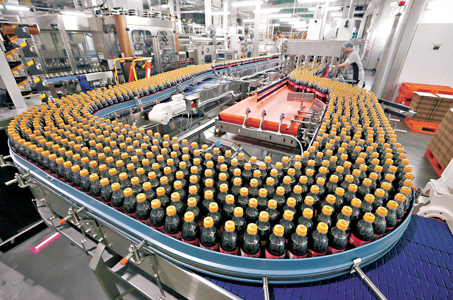 ●塑新生每日最高可處理200萬個膠樽。 香港文匯報記者郭木又  攝