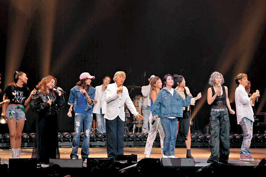 ●林子祥 、葉蒨文與莫文蔚、楊千嬅、黃博等飆歌。  