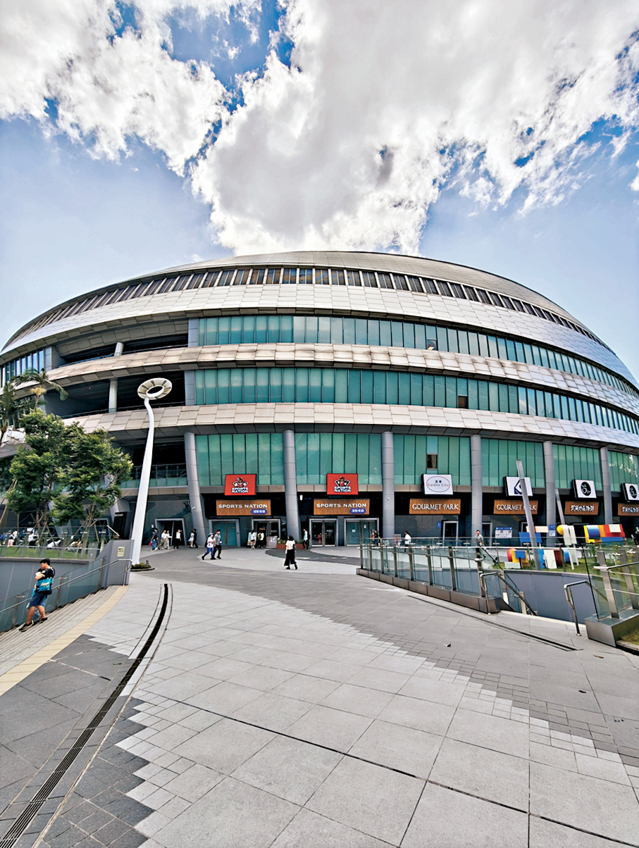 ●台北大巨蛋內設有運動主題餐廳。