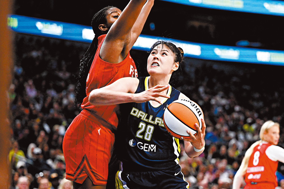 ●廣東成年女籃由效力WNBA的李月汝坐鎮。 資料圖片