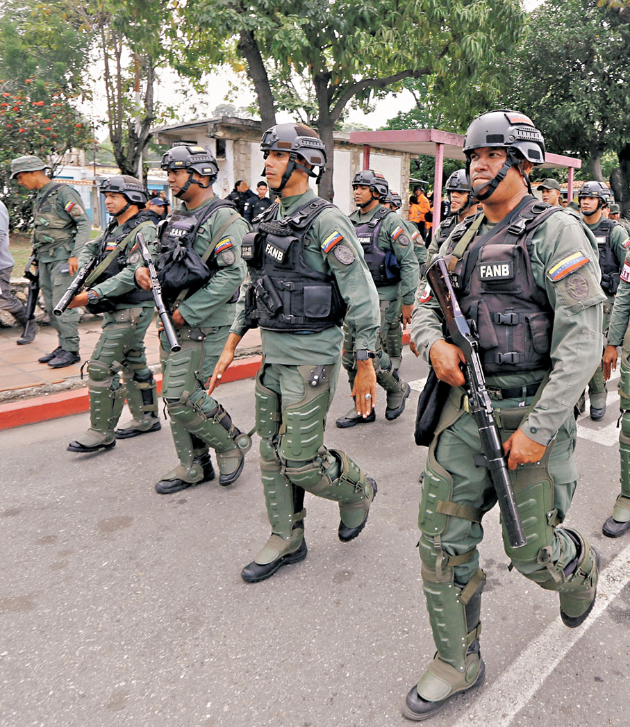 ●委軍進行演習。 路透社