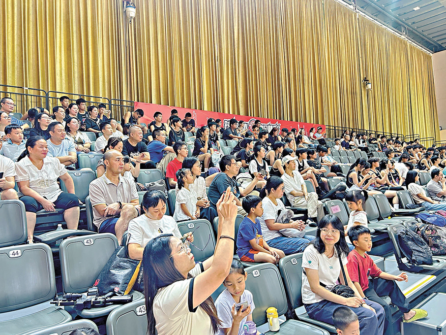 ●大量觀眾到場觀賽。