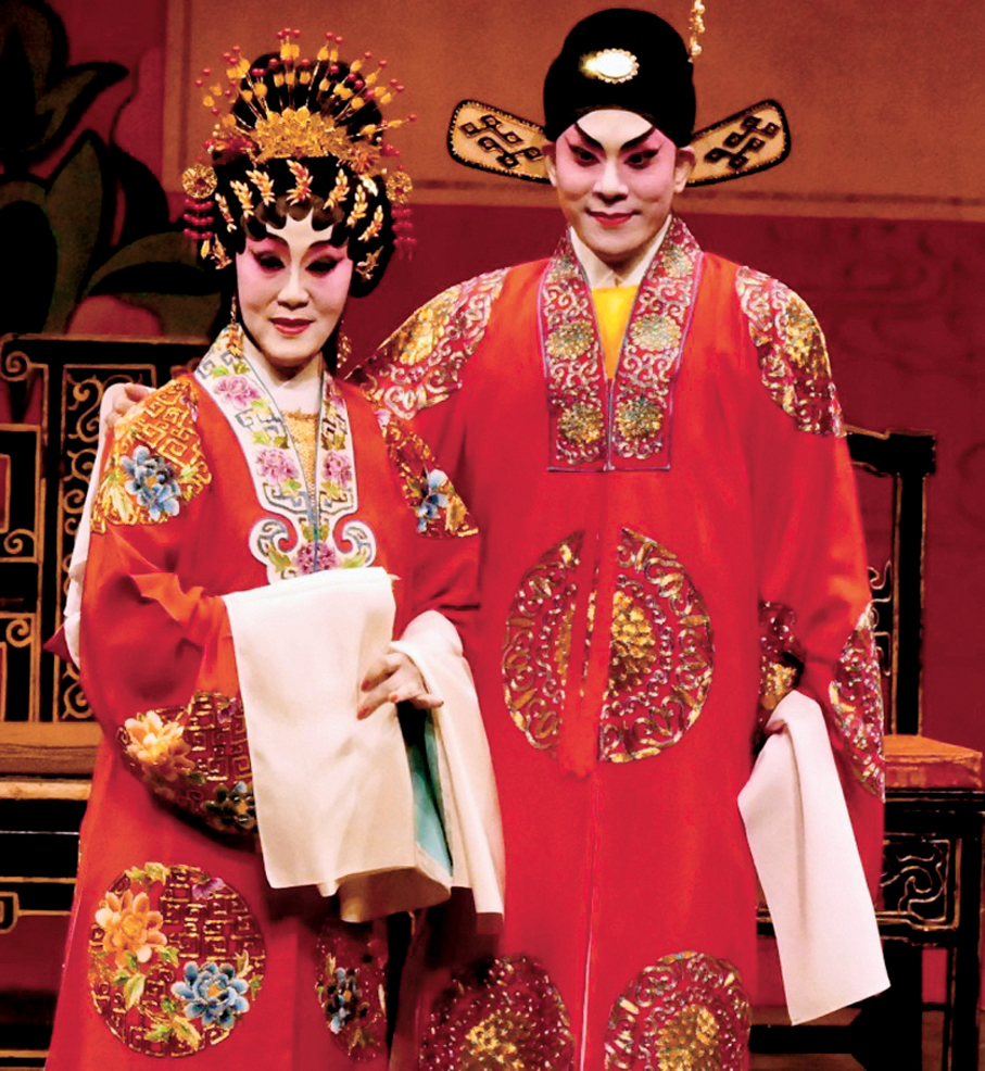 ●梁兆明和鄭詠梅是舞台好拍檔。