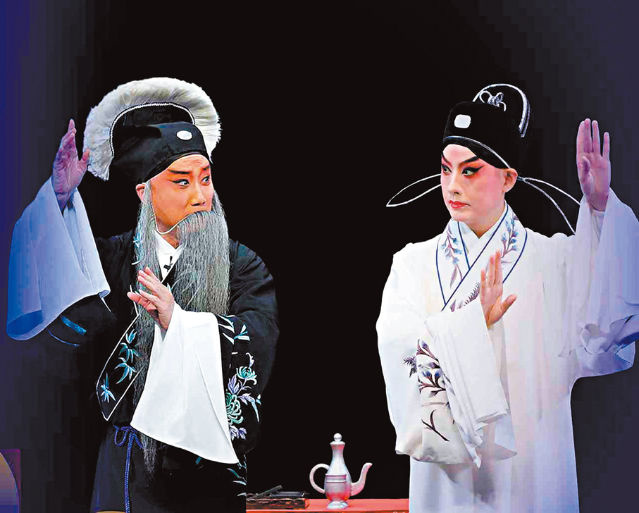 ●施夏明（右）演《六道圖》中因未能達創作目標而困頓尋死的吳道子，與演以死啟發其徒兒創作的師父盧罌公之李政成（左），演繹層次深邃。