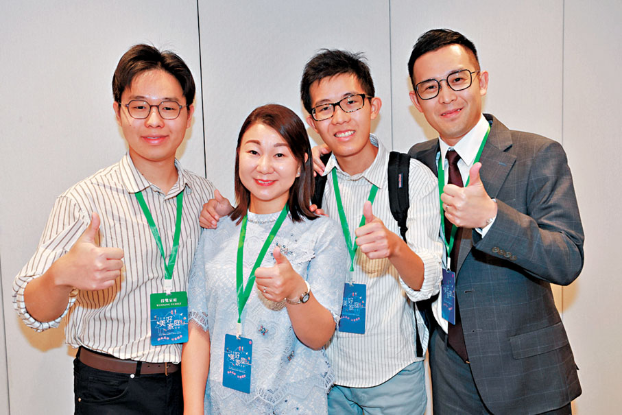 ●李玉儀一家獲良好家教家風傳承獎。香港文匯報記者北山彥  攝