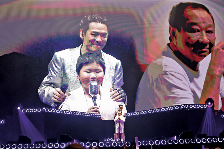 ●杜德偉三代同台隔空對唱。