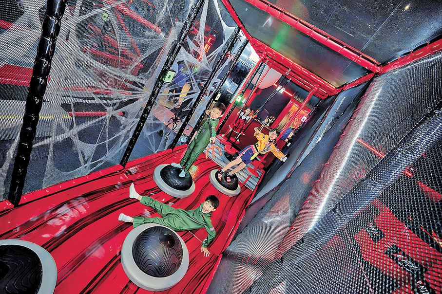 ●於充滿挑戰的古代忍者道場中，變身見習小忍者，以身心能力破解任務。