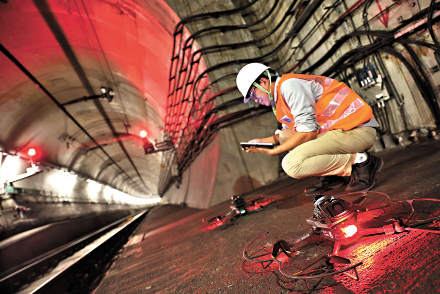 ●政府推動低空經濟發展，港鐵與交控科技合作，開展無人機於鐵路領域應用的研究及測試。 香港文匯報記者萬霜靈  攝