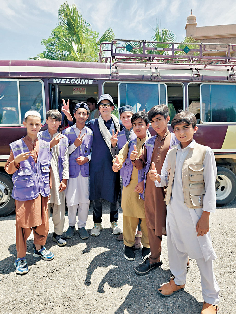 ●筆者樂見巴基斯坦的犍陀羅守護少年們。 作者供圖