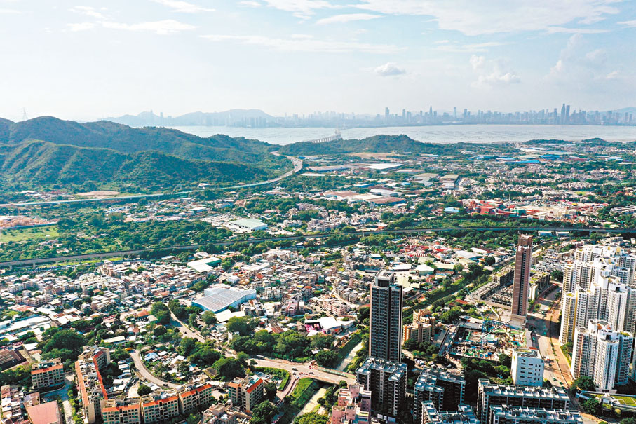 ●特區政府官員表示，當前開發北部都會區正如火如荼，必須以四中全會精神為指導，堅定不移推動高質量發展，加快構建新發展格局。圖為位於北部都會區的洪水橋發展區。 資料圖片