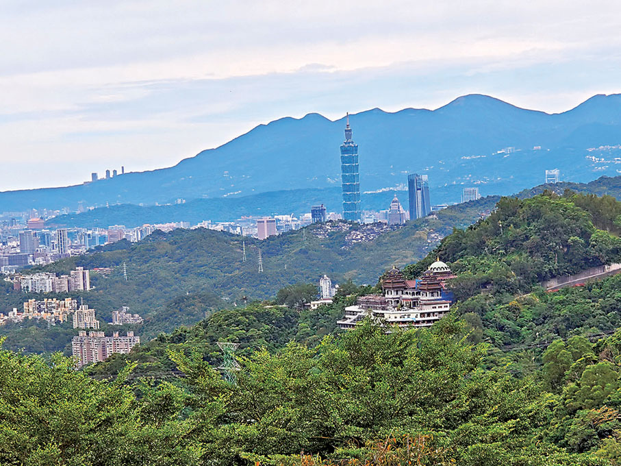 ●貓空的正大茶園位置好，能遠眺台北101等景觀。