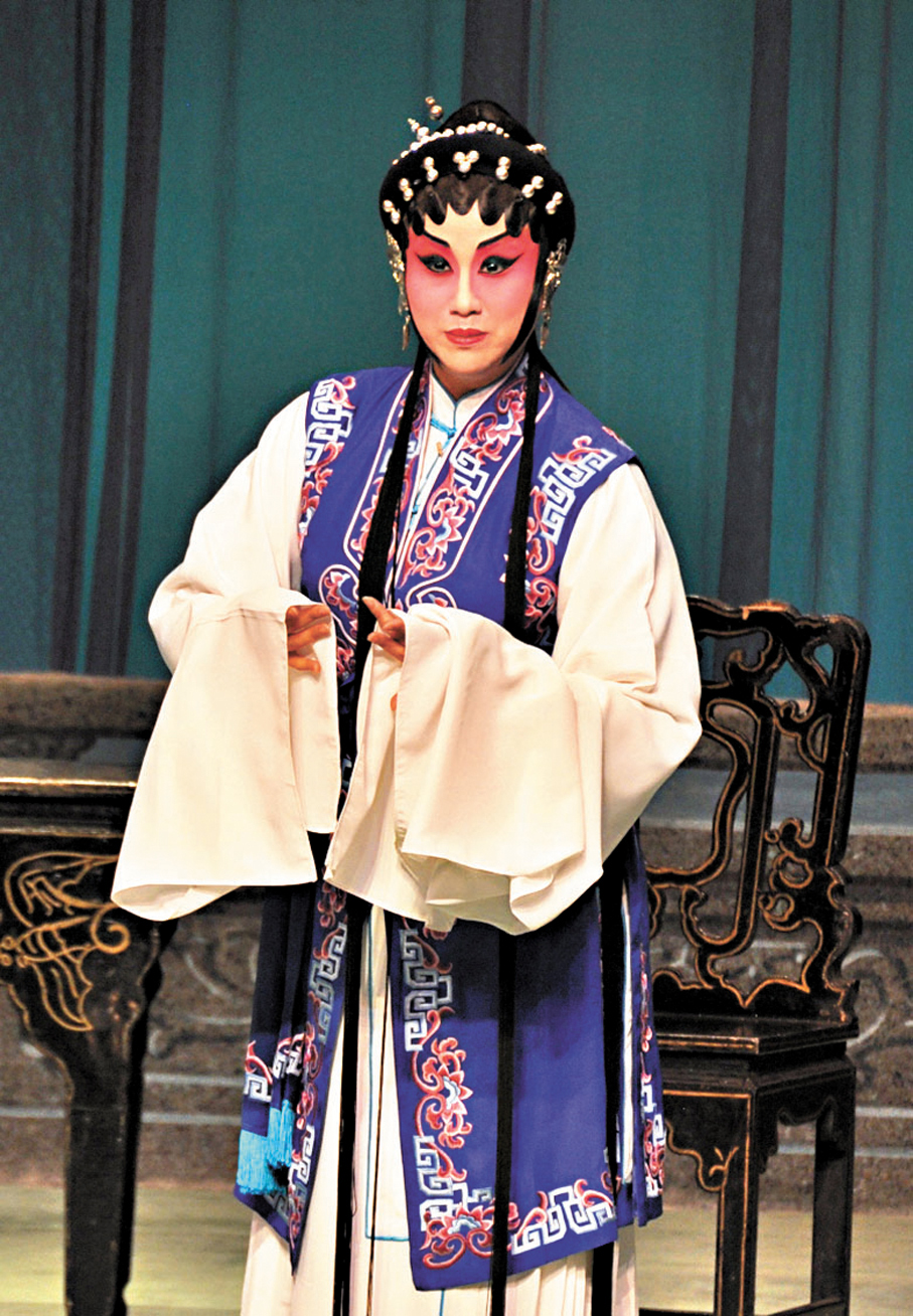 ●黃寶萱近年致力小劇場範疇，有助粵劇擴展新路向。