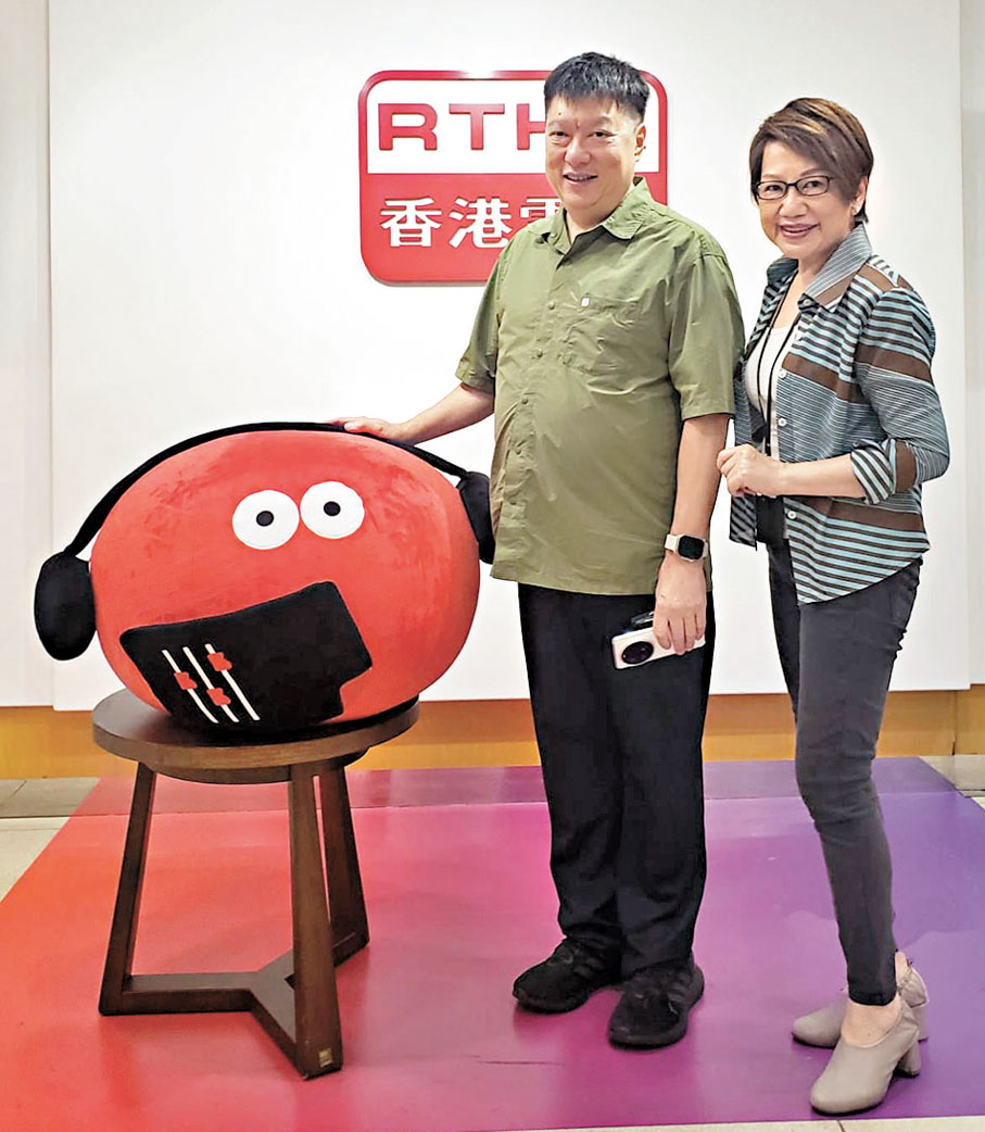 ●梁教授是殯儀業的第五代傳人，有一顆感恩的心。 作者供圖