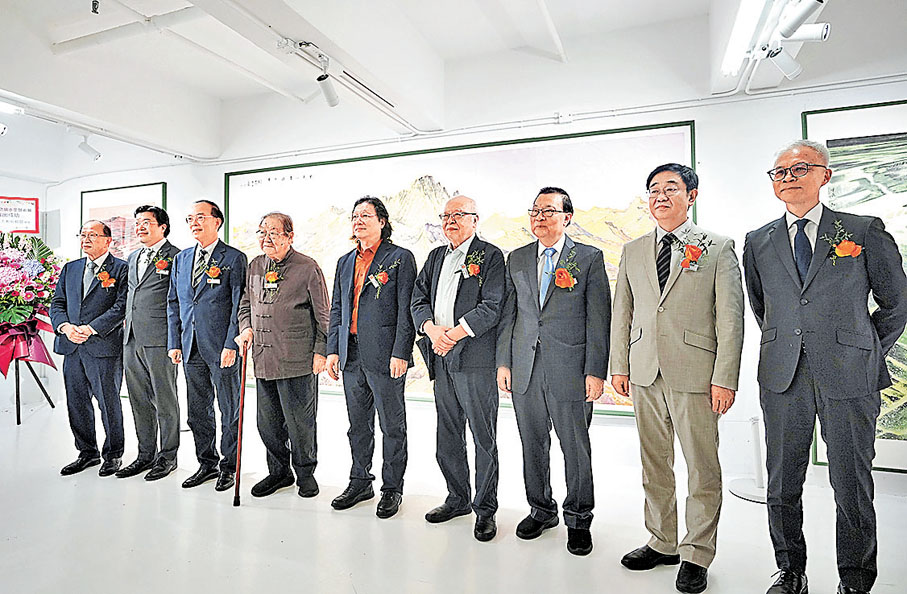 ●一眾嘉賓出席「境：趙之境水墨藝術展」開幕儀式。 大公文匯全媒體記者蔡文豪 攝