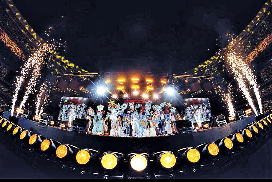 ●周深與歌迷來啟德跨年。   受訪者供圖