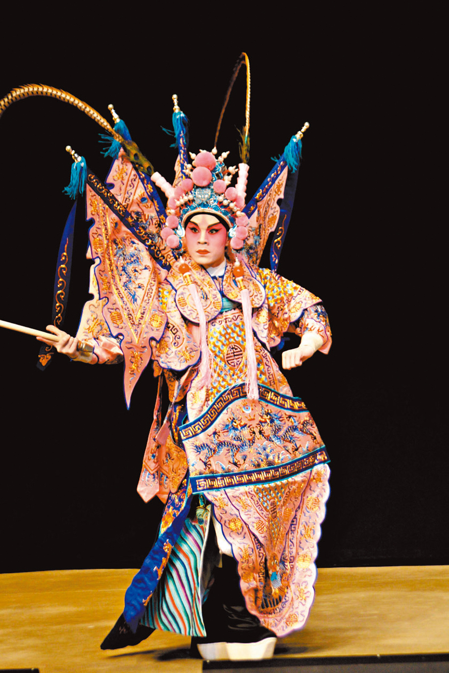 ●藍天佑功架扎實。