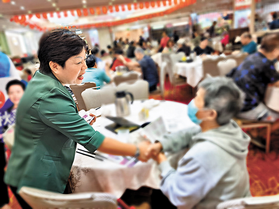 ●黃秋萍。黃秋萍Fb圖片