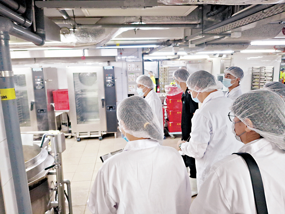 ●食環署加強巡查指定酒店和媒體酒店的餐飲場所，以及比賽場地內餐飲服務供應商。 受訪者供圖