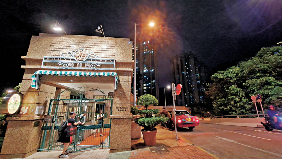 ●新增基孔肯雅熱本地個案患者，居住青衣曉峰園。香港文匯報記者鄧偉明  攝