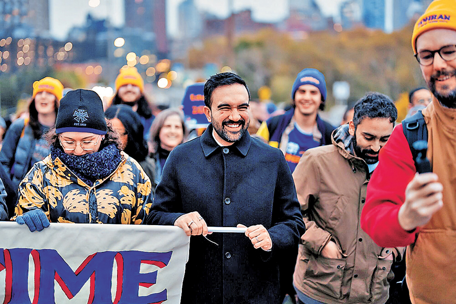 ●馬姆達尼（中）支持度明顯領先其他對手。 彭博社