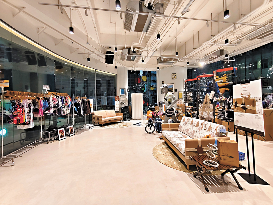 ●首間結合環保與運動時尚的概念店