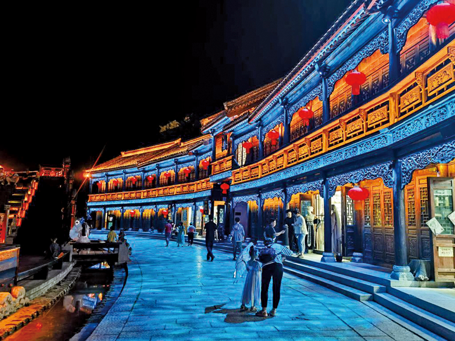 ●台兒莊古城獲批國台辦授牌的海峽兩岸交流基地。 （新華社）