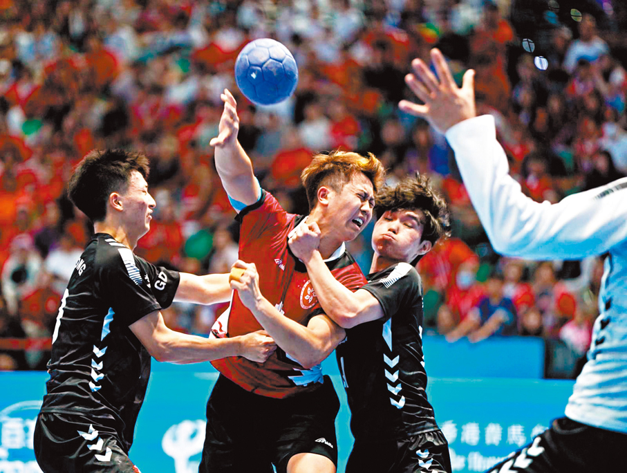 ●李少聰（紅衫）是港隊得分最多球員。