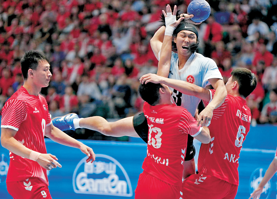 ●港隊（藍衫）四強憾負安徽隊，將轉戰銅牌戰爭牌。