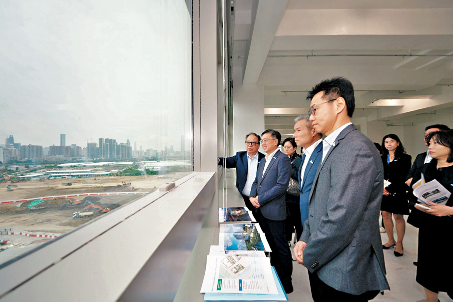 ●蔡傑銘日前到訪河套深港科技創新合作區香港園區，了解最新進展。 創新科技及工業局Fb圖片