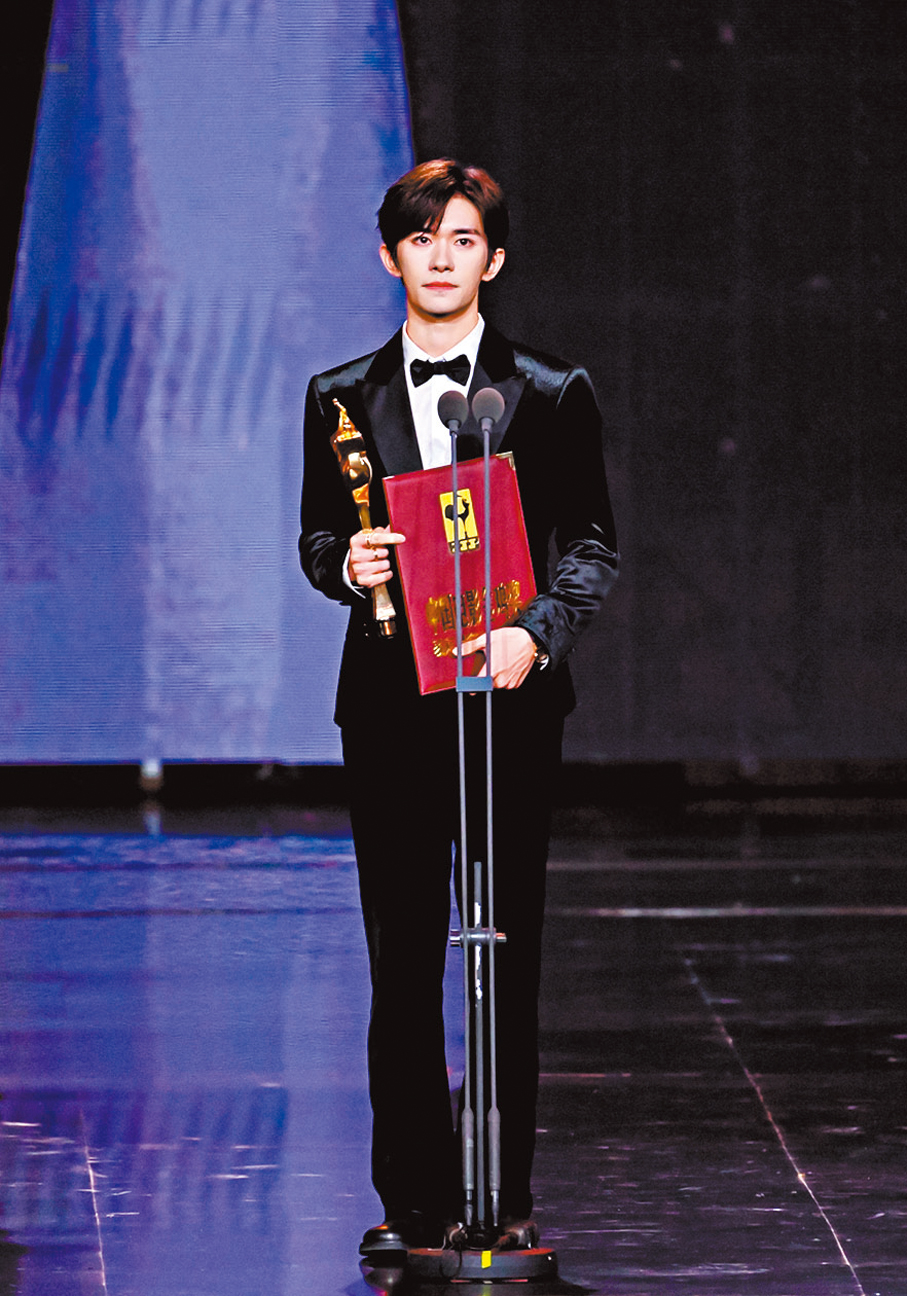 ●易烊千璽憑《小小的我》稱帝。  香港文匯報記者蔣煌基  攝