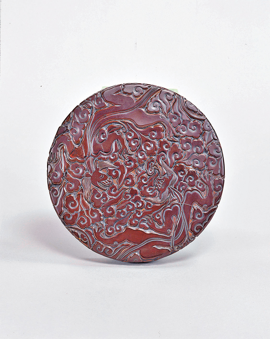 ●剔黑雲龍紋圓盒，南宋，東京國立博物館藏