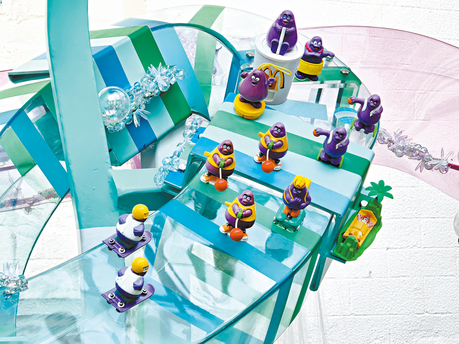 ●這批「滑嘟嘟」玩具是一位父親收集的。